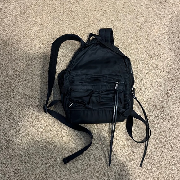 Used nylon backpack - Picture 2 of 4